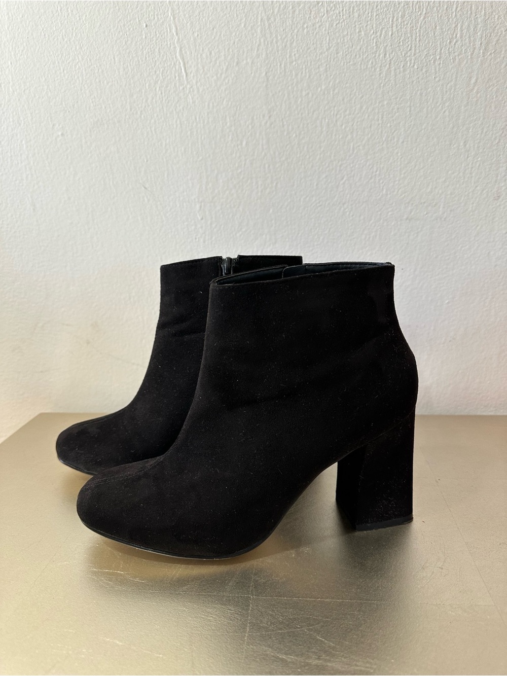 ANDREA Black Suede Ankle Boots - Women